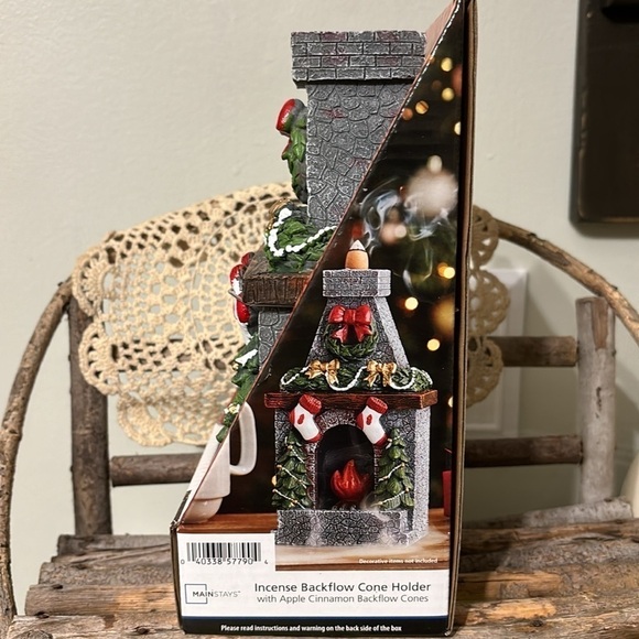 Holiday Fireplace Incense Backflow Holder with Apple Cinnamon Backflow Cones - Picture 7 of 9